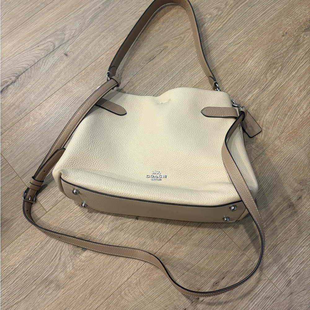 Coach Cream and Tan Leather Shoulder Bag with Adjustable Strap